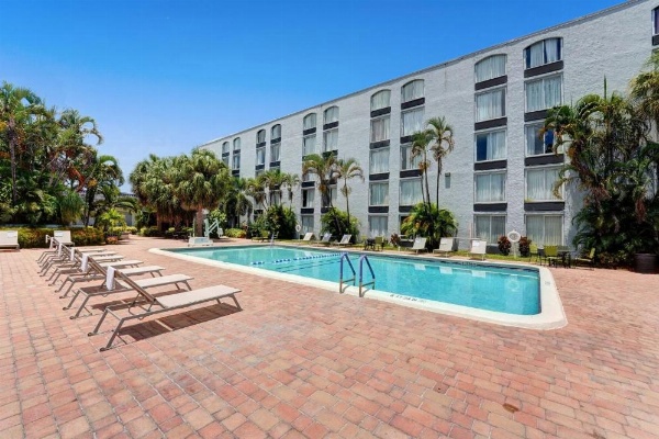 Plaza Hotel Fort Lauderdale image 16